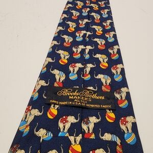 Circus/ Elephant Pattern brooks brothers makers tie silk